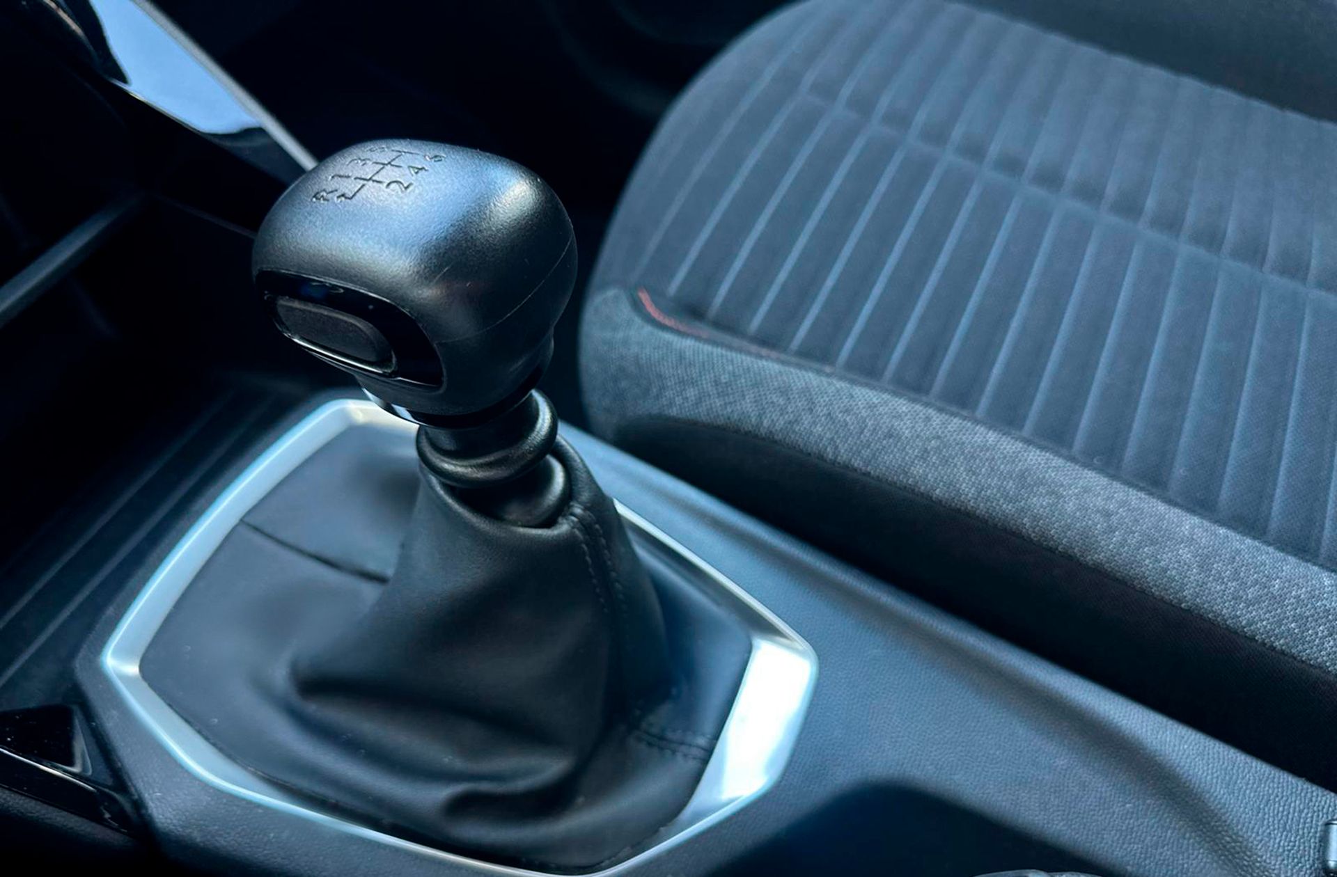 Peugeot 208 PureTech 100 Active Pack - foto 5