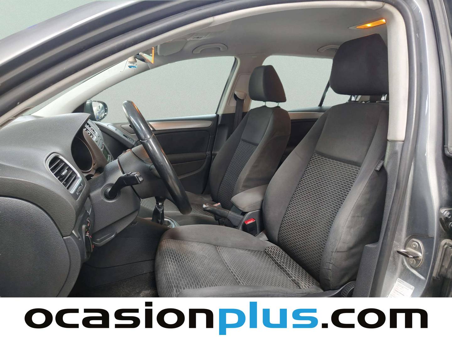 Foto asientos delanteros Volkswagen Golf Volkswagen Golf Advance Rabbit 1.6 TDI BMT (105 CV)