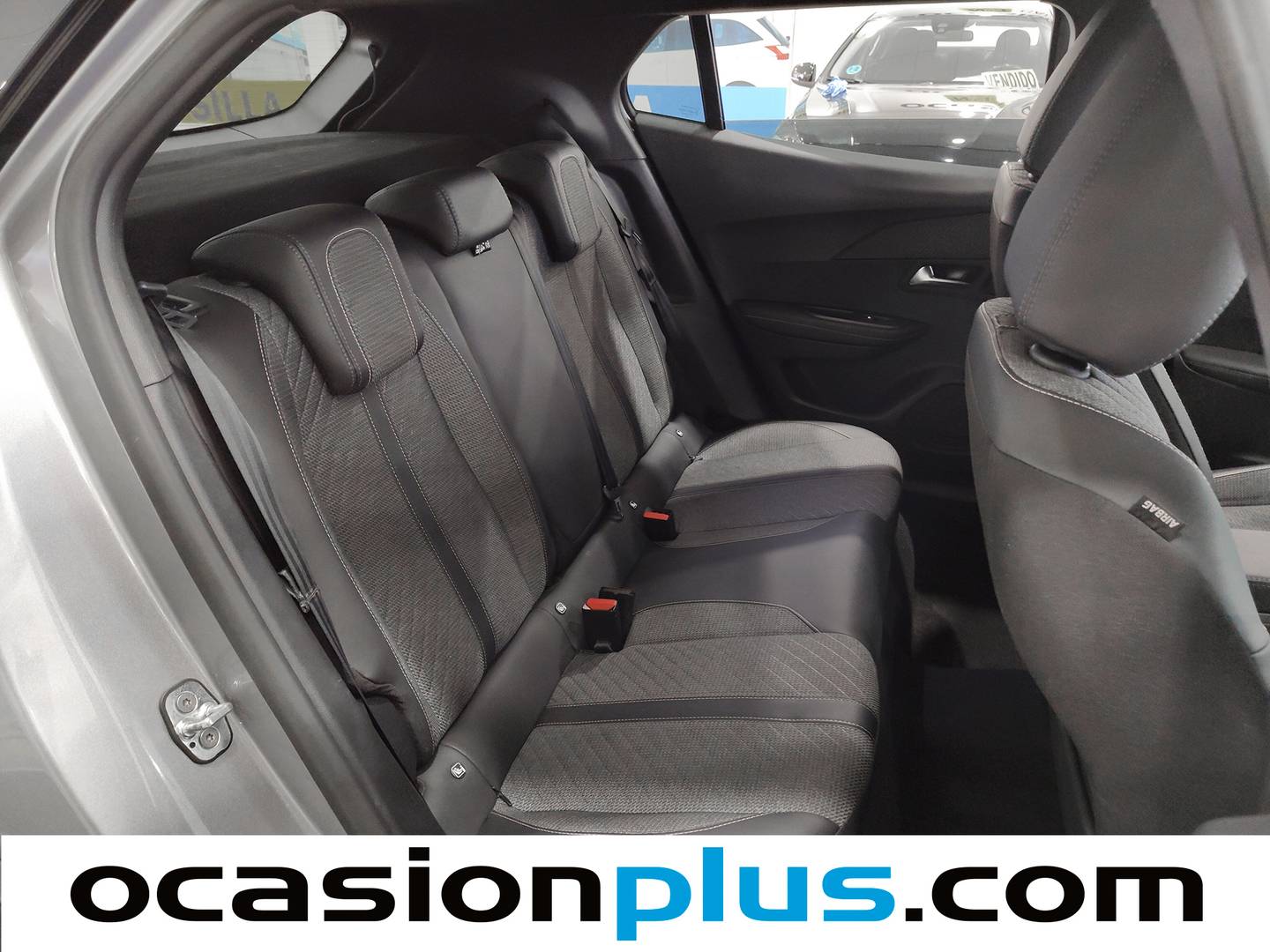 Peugeot 2008 Peugeot 2008 Allure Hybrid eDCS6 (145 CV) km 0