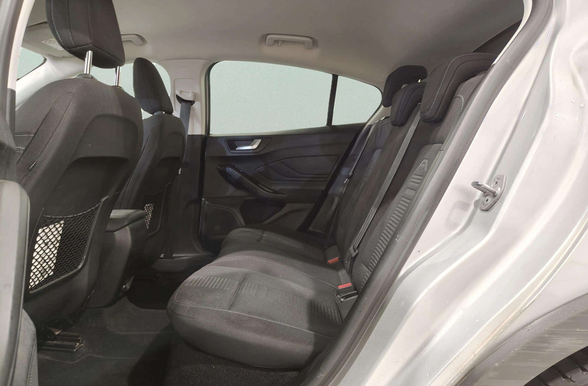 Ford Focus 1.0 EcoBoost Active - foto 13