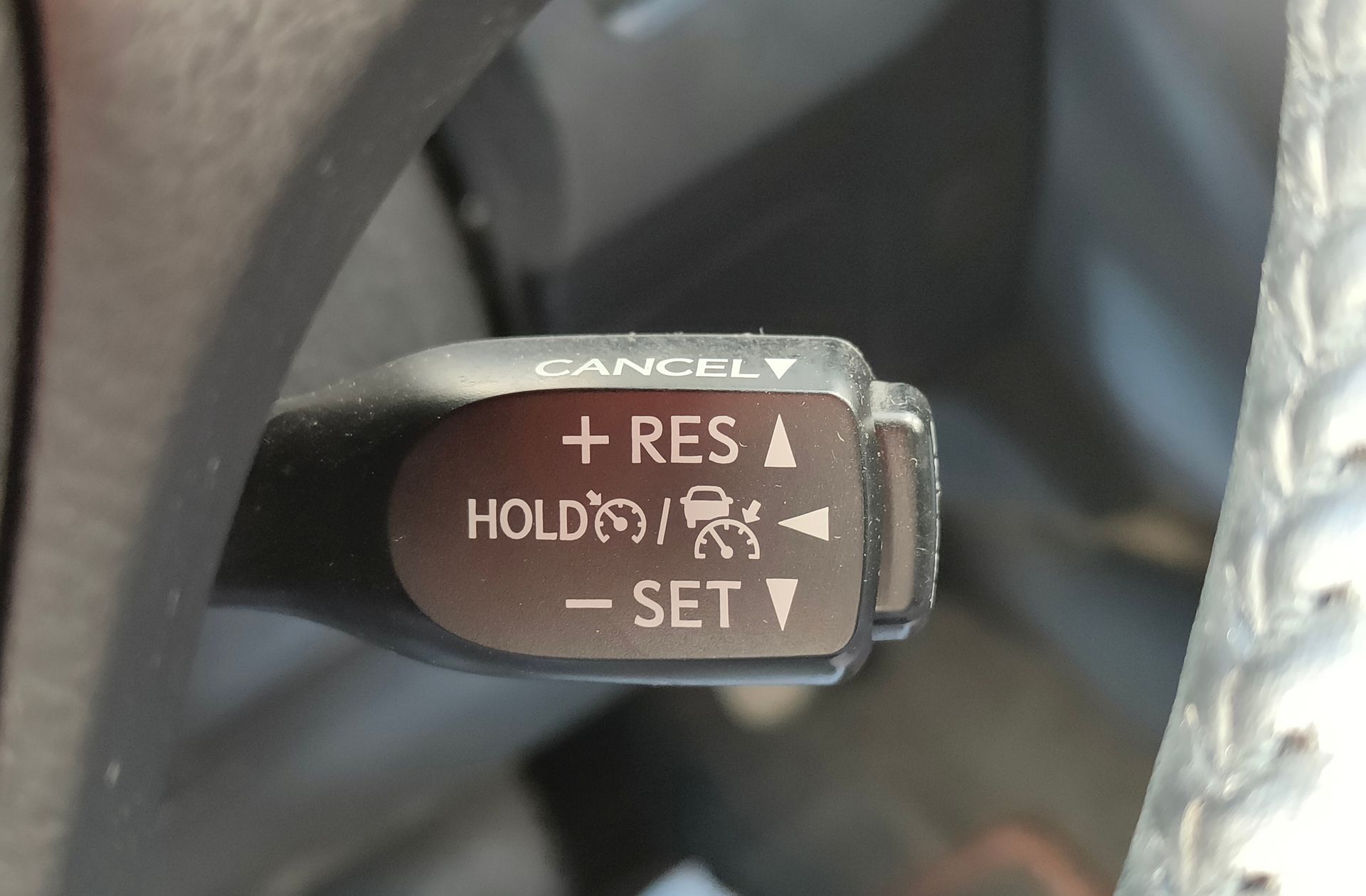 Toyota RAV4 2.5l Hybrid 4WD Feel! - foto 29