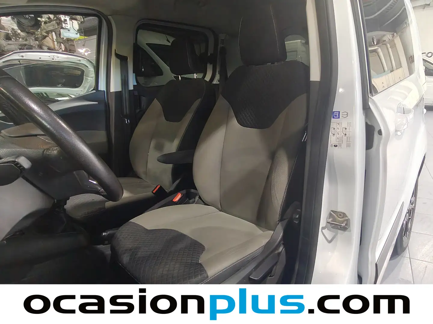 Foto Ford Transit Courier Ford Transit Courier Kombi 1.5 TDCi Trend  (100 CV)