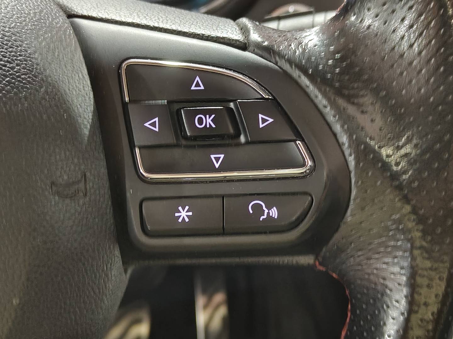 Foto MG HS MG HS 1.5 Turbo GDI Luxury DCT (162 CV)