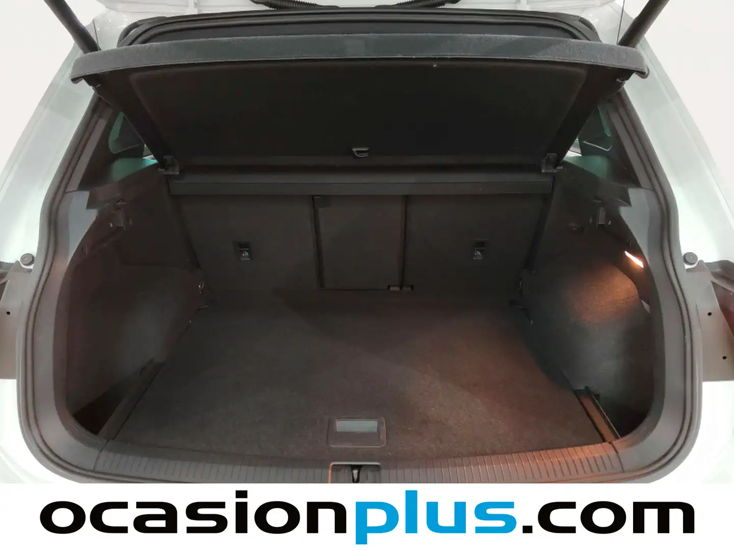 Foto Volkswagen Tiguan Volkswagen Tiguan Sport 2.0 TDI 4Motion (190 CV) DSG Pack R-Line