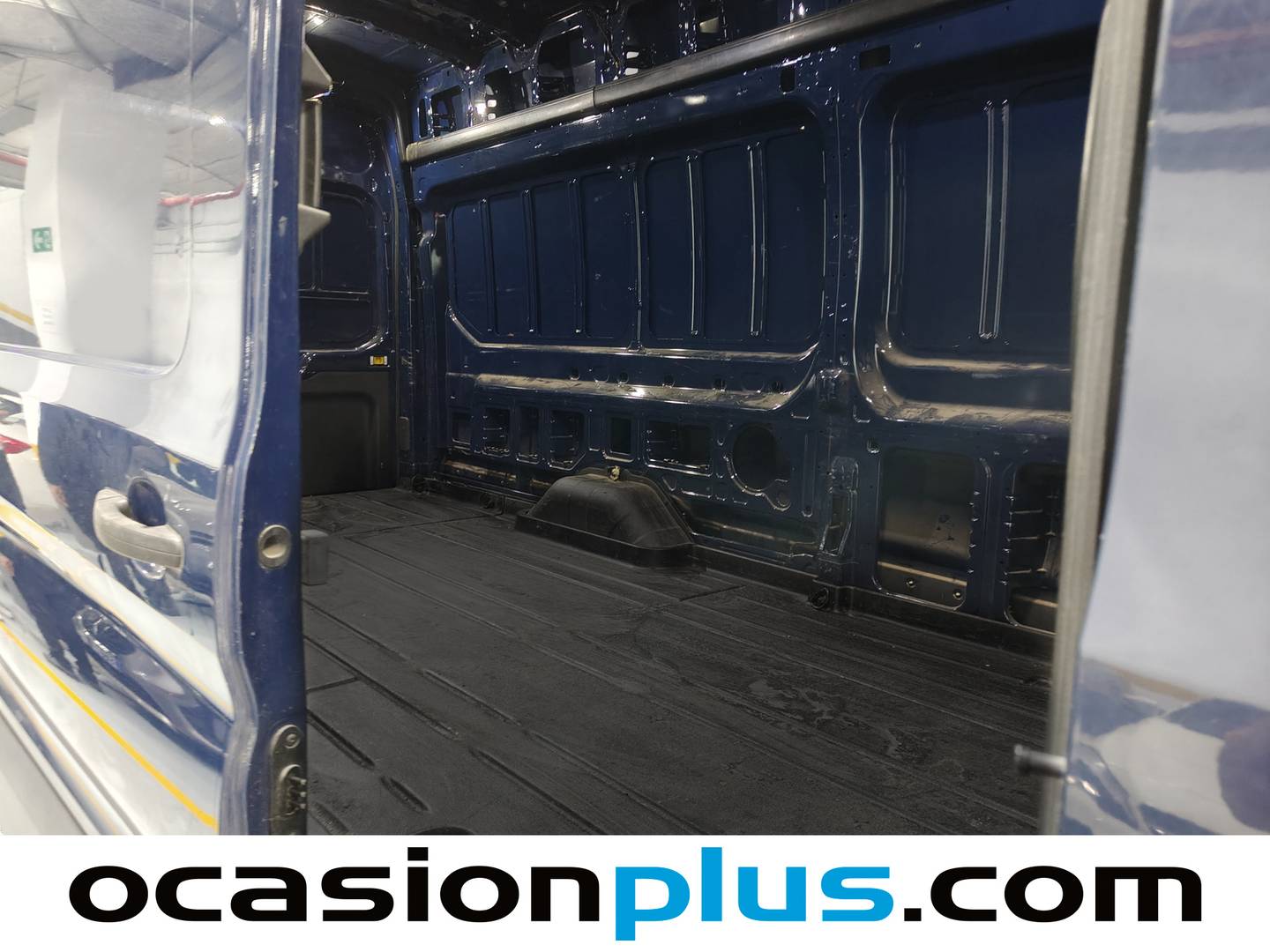 Foto asientos traseros Ford Transit Ford Transit Furgon 350 L4H3 Trend Trasera (130 CV)