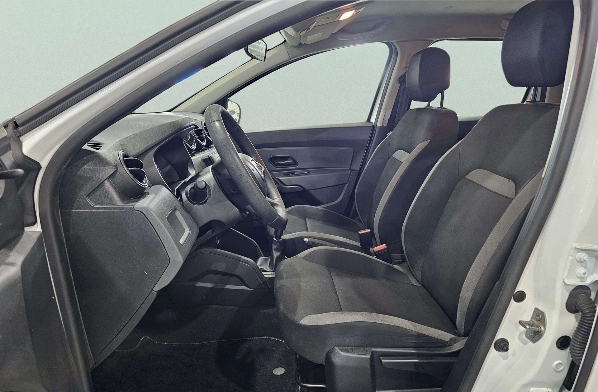 Dacia Duster Essential TCe - foto 8