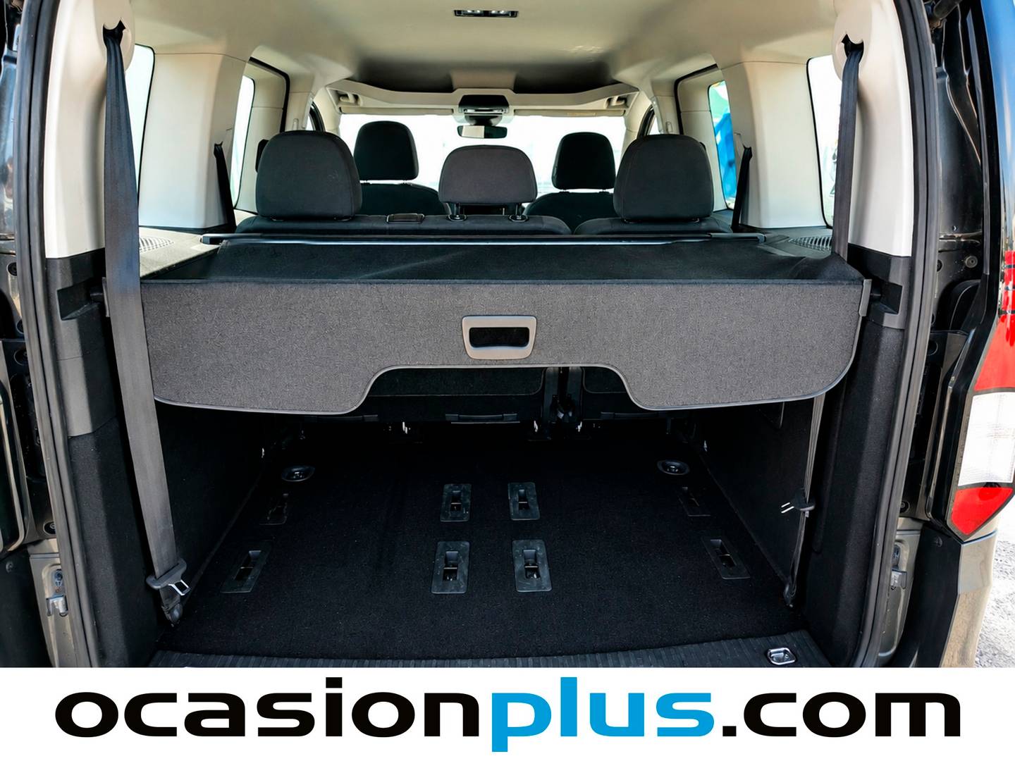 Fotos maletero Volkswagen Caddy Volkswagen Caddy Origin 2.0 TDI (122 CV) DSG 5 Plazas