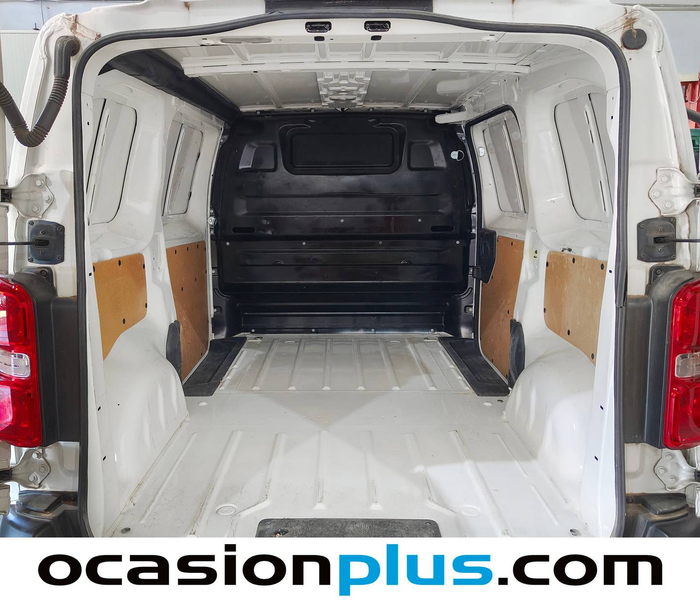 Foto asientos traseros Peugeot Expert Peugeot Expert Furgon BlueHDi Pro (120 CV)
