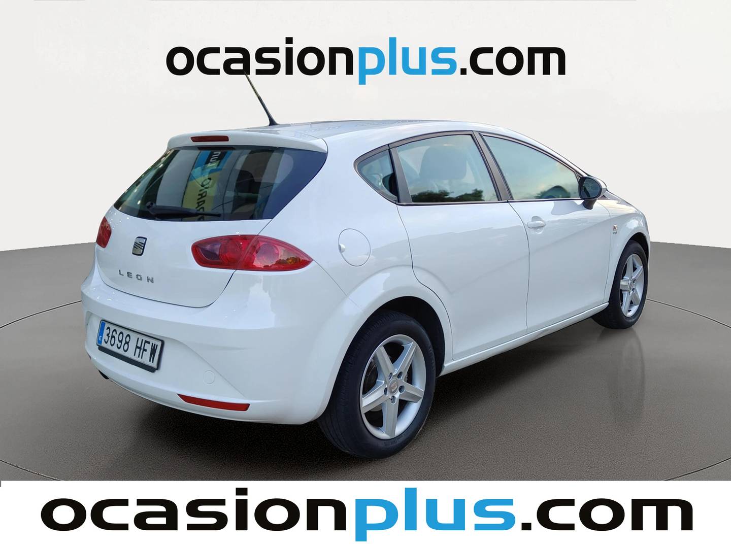 Foto trasera Seat León Seat León 1.2 TSI Reference Copa (105 CV) derecha