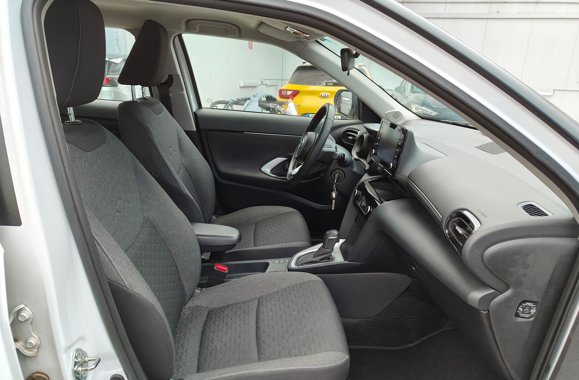 Toyota Yaris Cross 120H Business Plus - foto 17