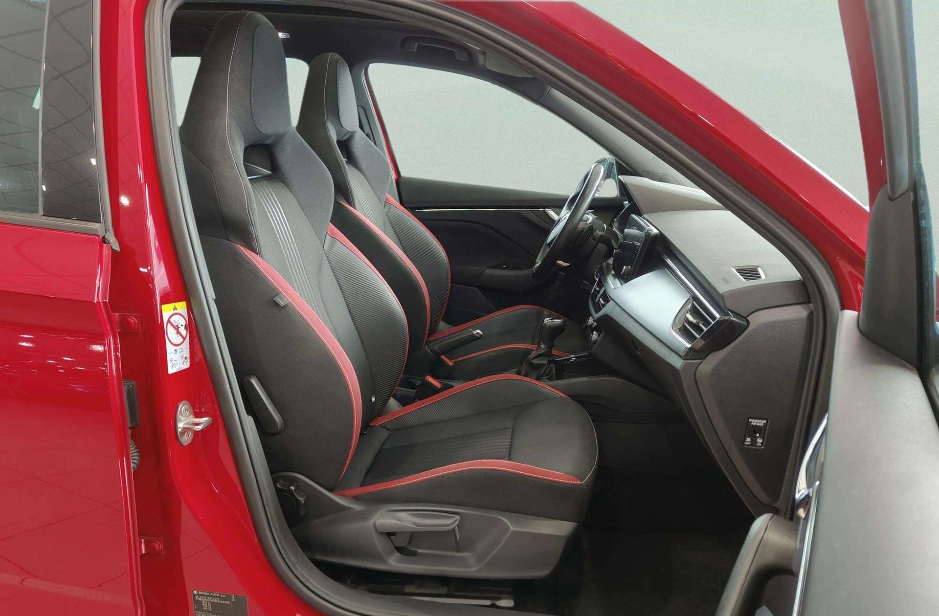 Škoda Kamiq 1.0 TSI Montecarlo DSG - foto 25