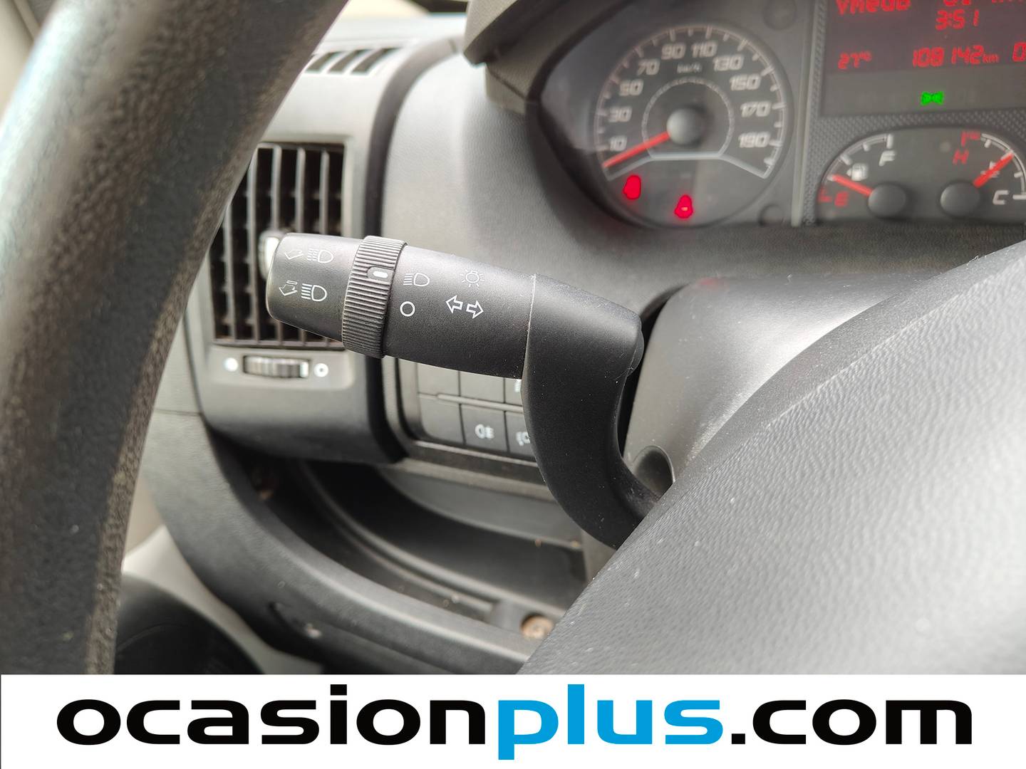 Extras y acabados del Citroën Jumper Citroën Jumper Furgon BlueHDi 130 33 L2H1 (130 CV)