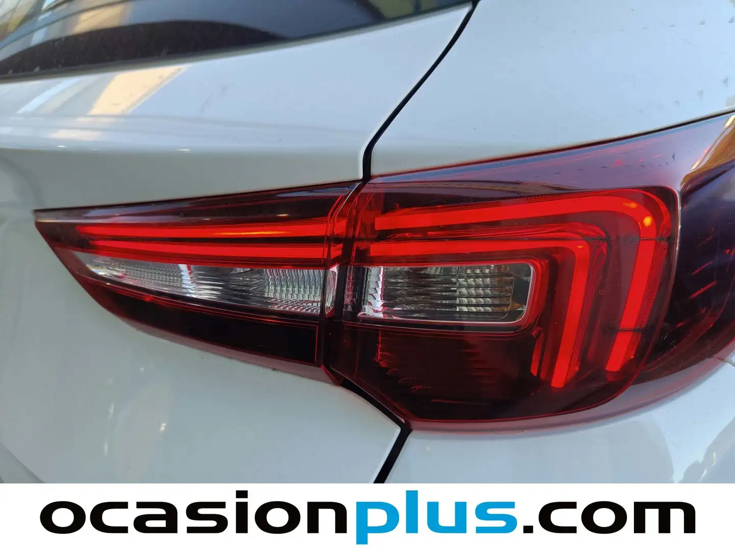 Foto Opel Grandland X Opel Grandland X 1.2 Turbo Ultimate (130 CV)