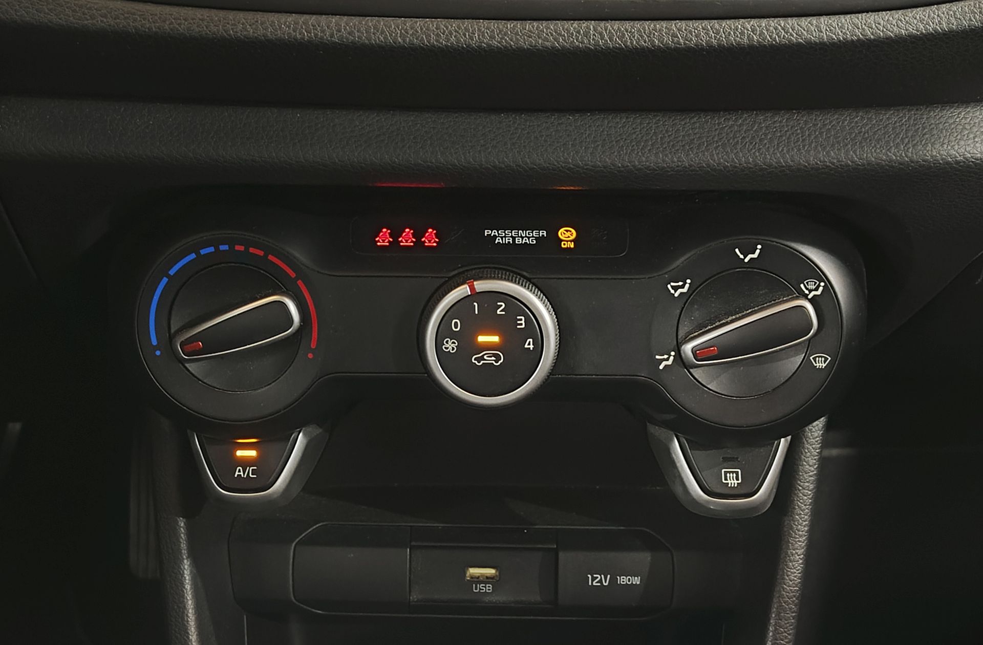 Kia Picanto 1.0 DPi Concept Pack Comfort - foto 26