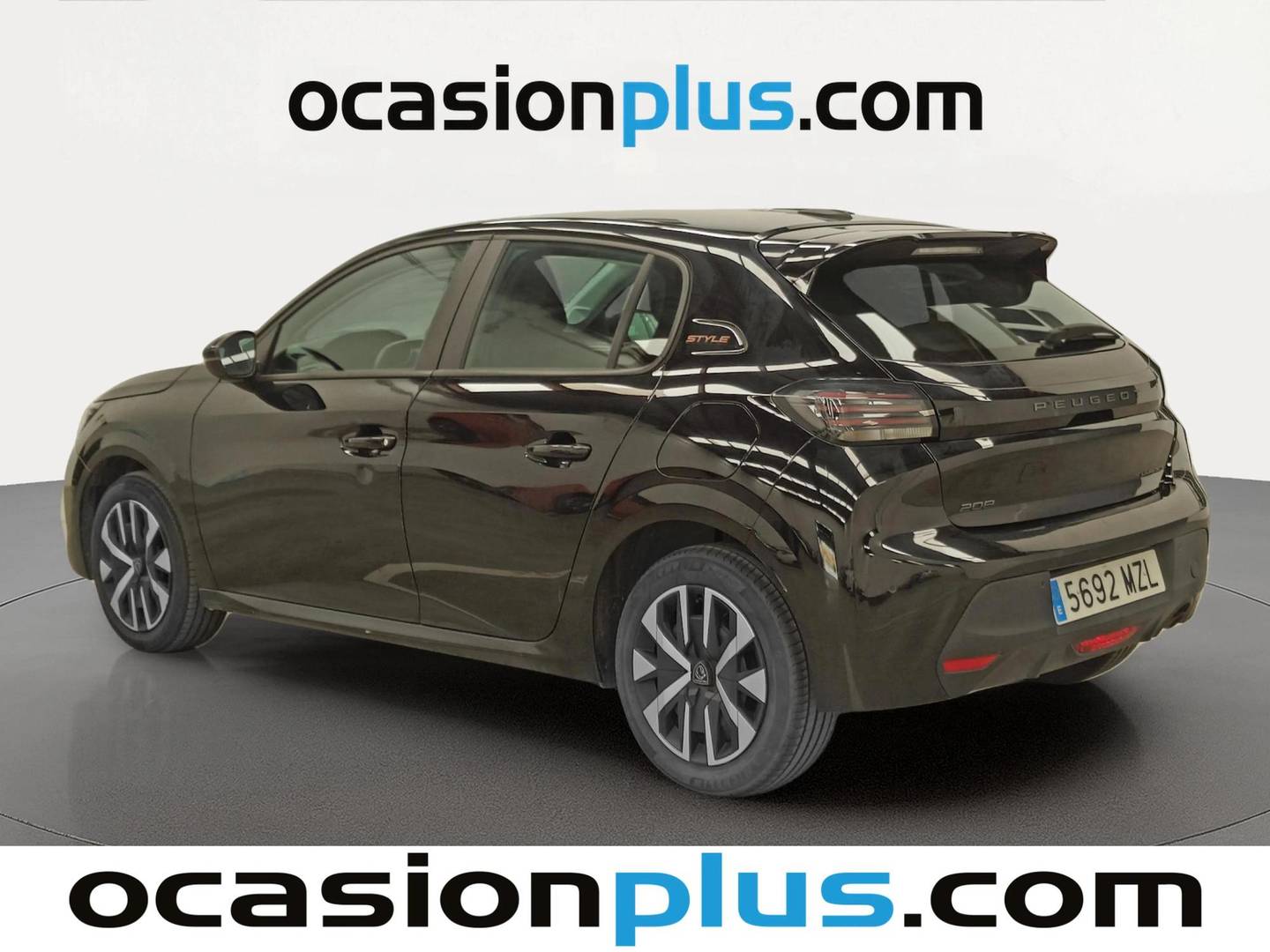 Foto trasera Peugeot 208 Peugeot 208 Style Hybrid 110 eDCS6 (110 CV) izquierda