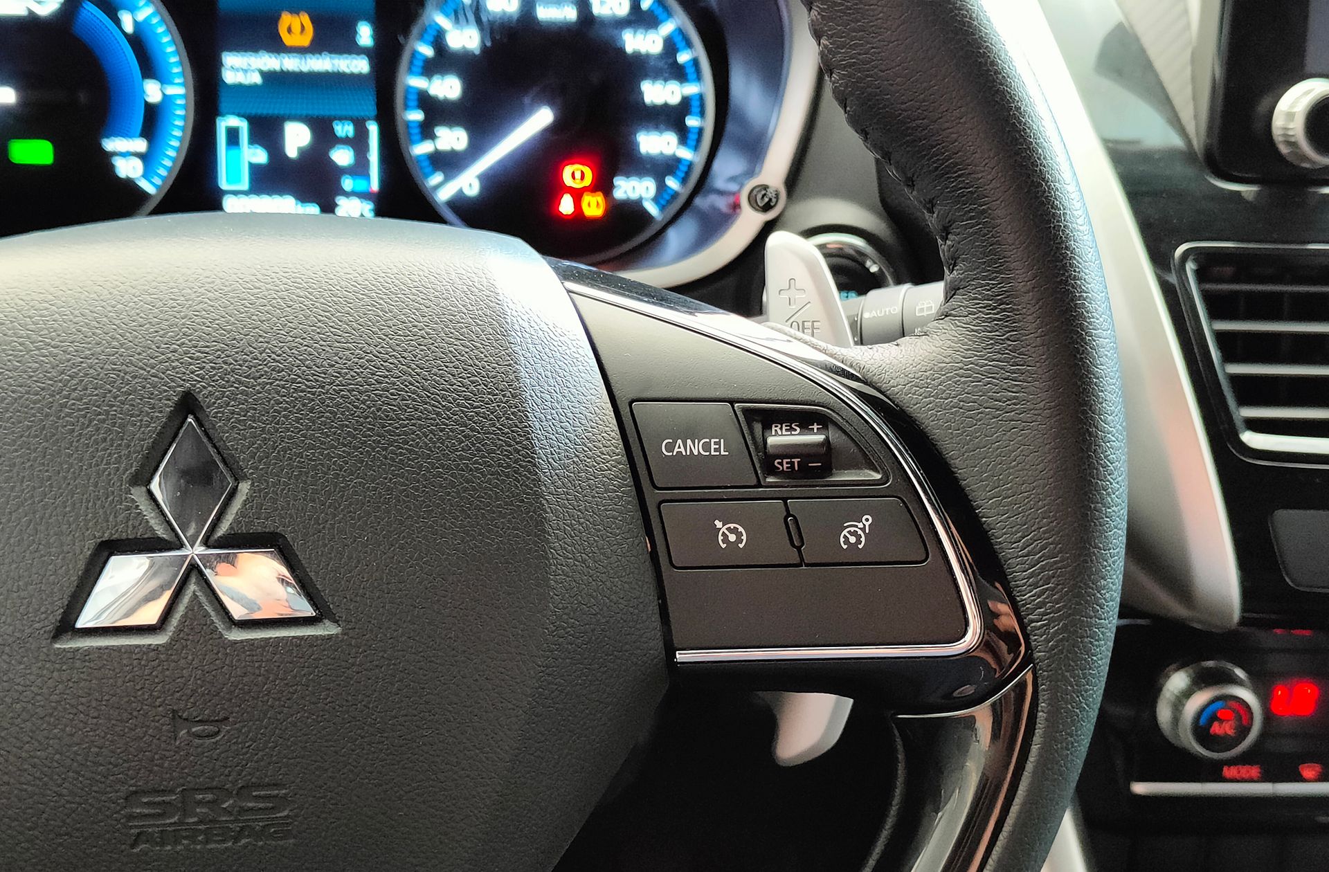 Mitsubishi Eclipse Cross 2.4 PHEV Kaiteki 4WD - foto 25