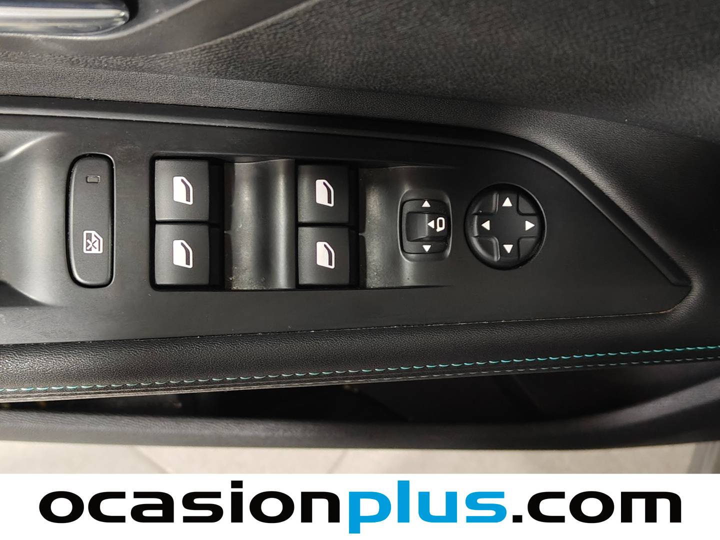 Peugeot 5008 Hybrid Peugeot 5008 Hybrid 1.2 Allure Pack eDCS6 (136 CV) 7 Plazas 136cv