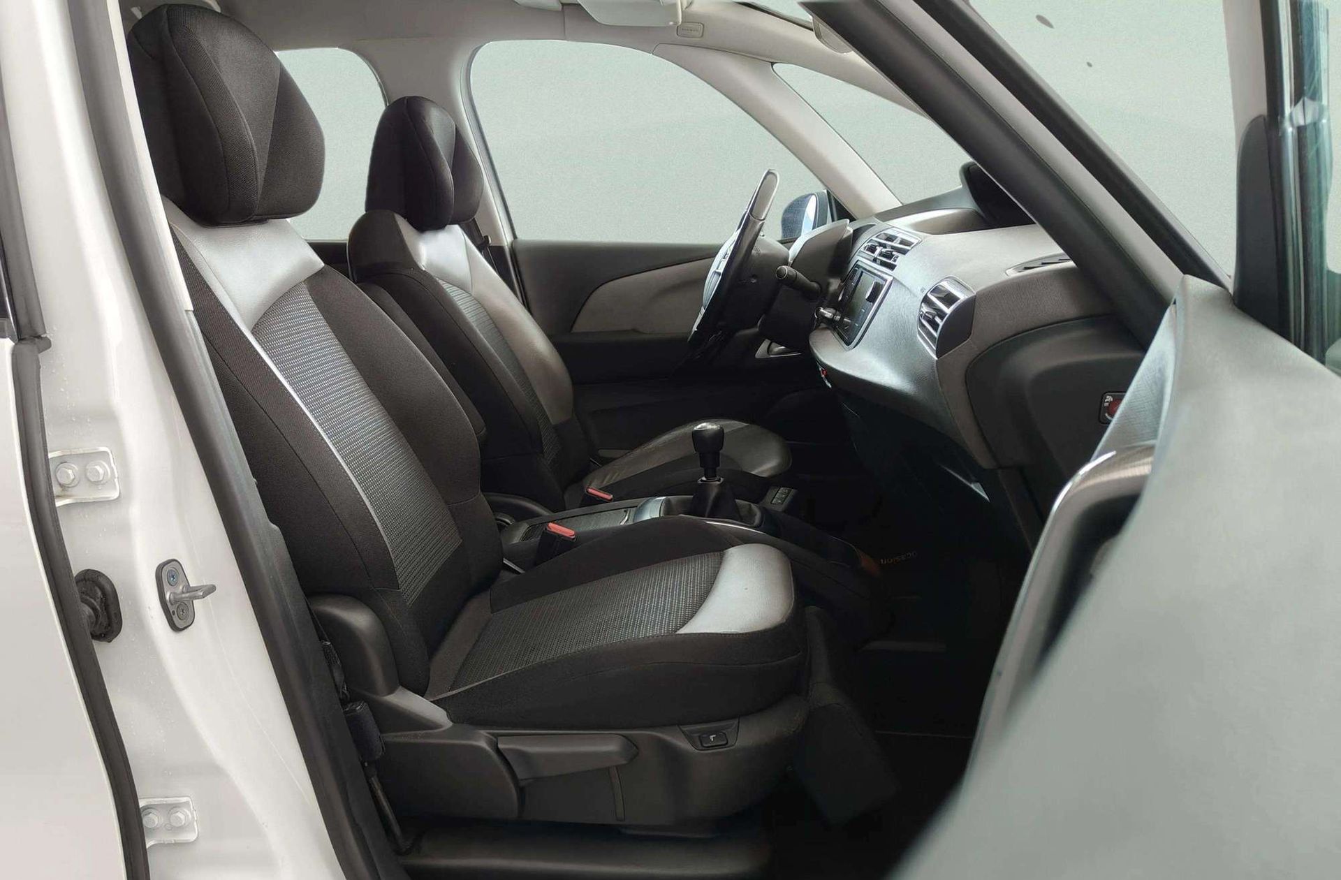Citroën C4 Grand Picasso PureTech 130 Shine 7 plazas - foto 25