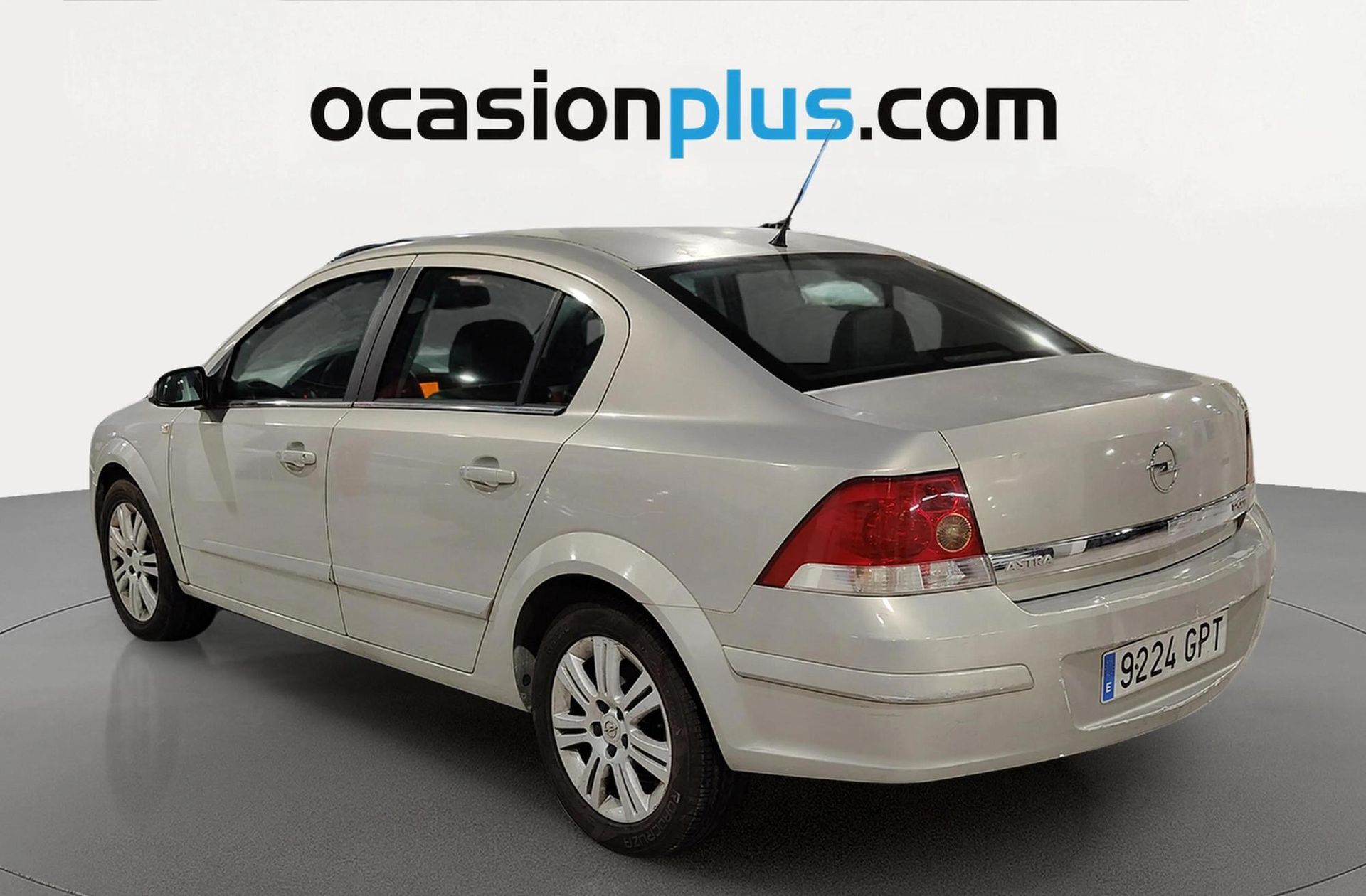 Opel Astra 1.7CDTi Edition - foto 3
