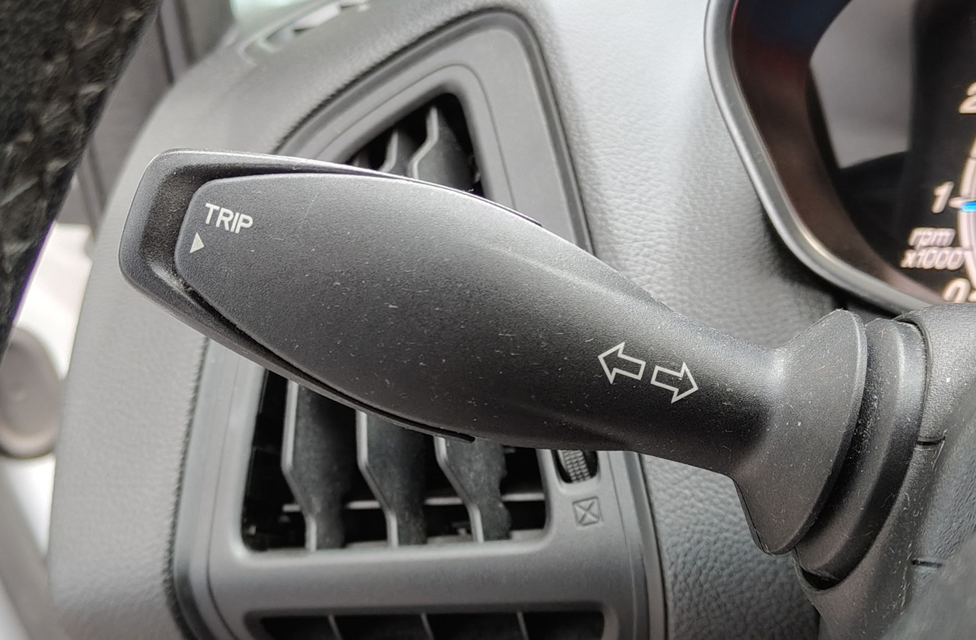 Ford B-Max 1.0 EcoBoost Trend - foto 21