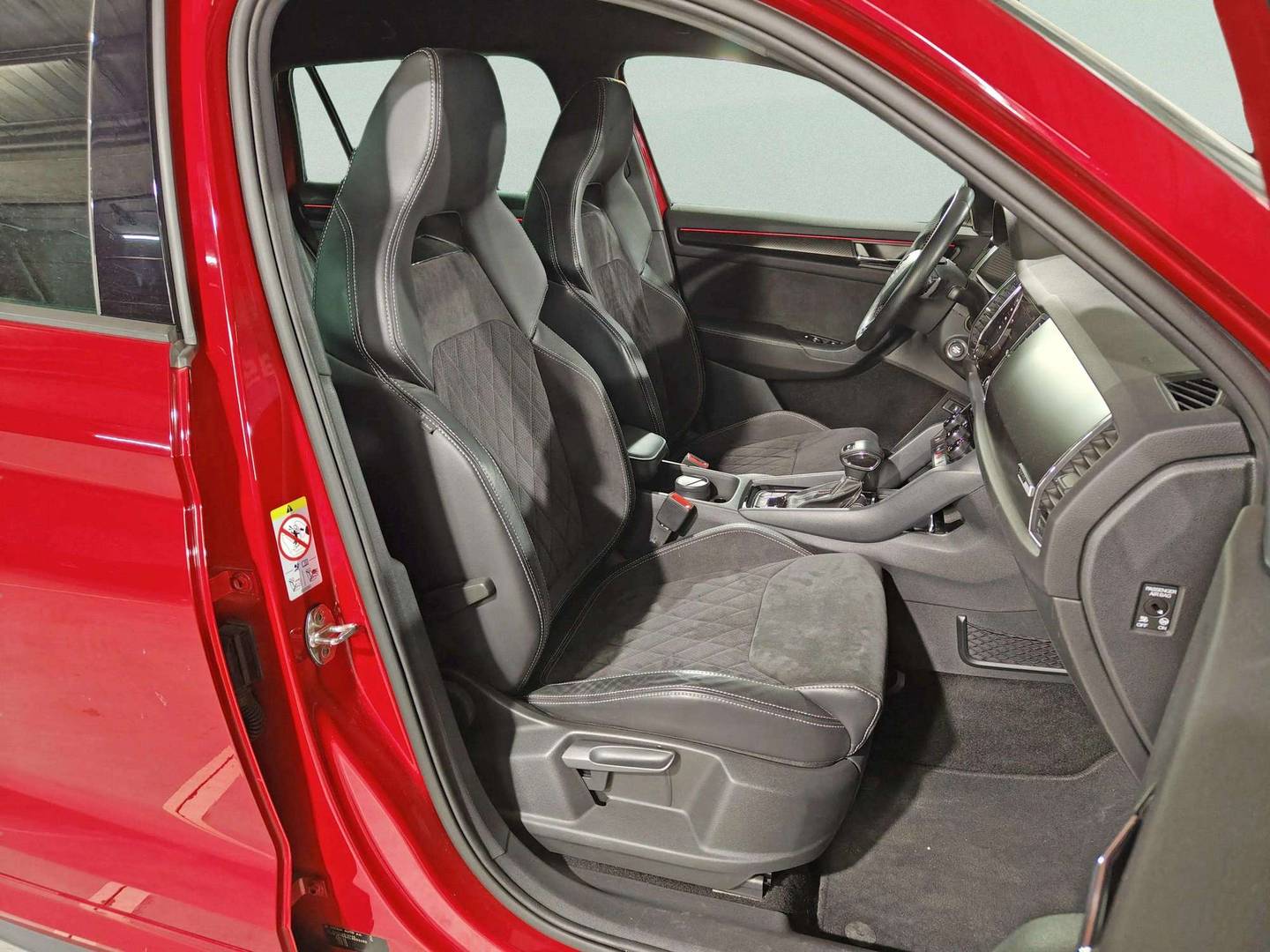 Skoda Kodiaq Skoda Kodiaq 1.5 TSI Sportline 4x2 DSG (150 CV) km 0