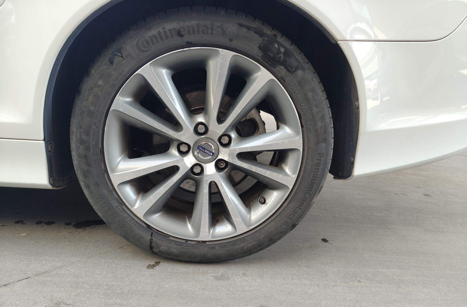 Volvo C70 2.0 D Momentum - foto 32