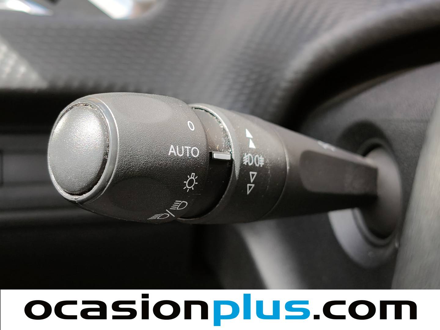 Acabados Peugeot 2008 Peugeot 2008 PureTech 110 S&S Allure (110 CV)