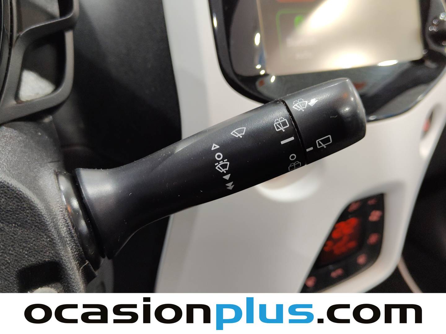 Peugeot 108 Peugeot 108 1.2 PureTech Roland Garros TOP! (82 CV) seminuevo
