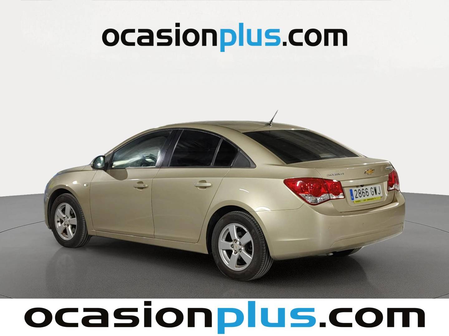 Foto trasera Chevrolet Cruze Chevrolet Cruze 1.6 16V LS+ AA (113 CV) izquierda