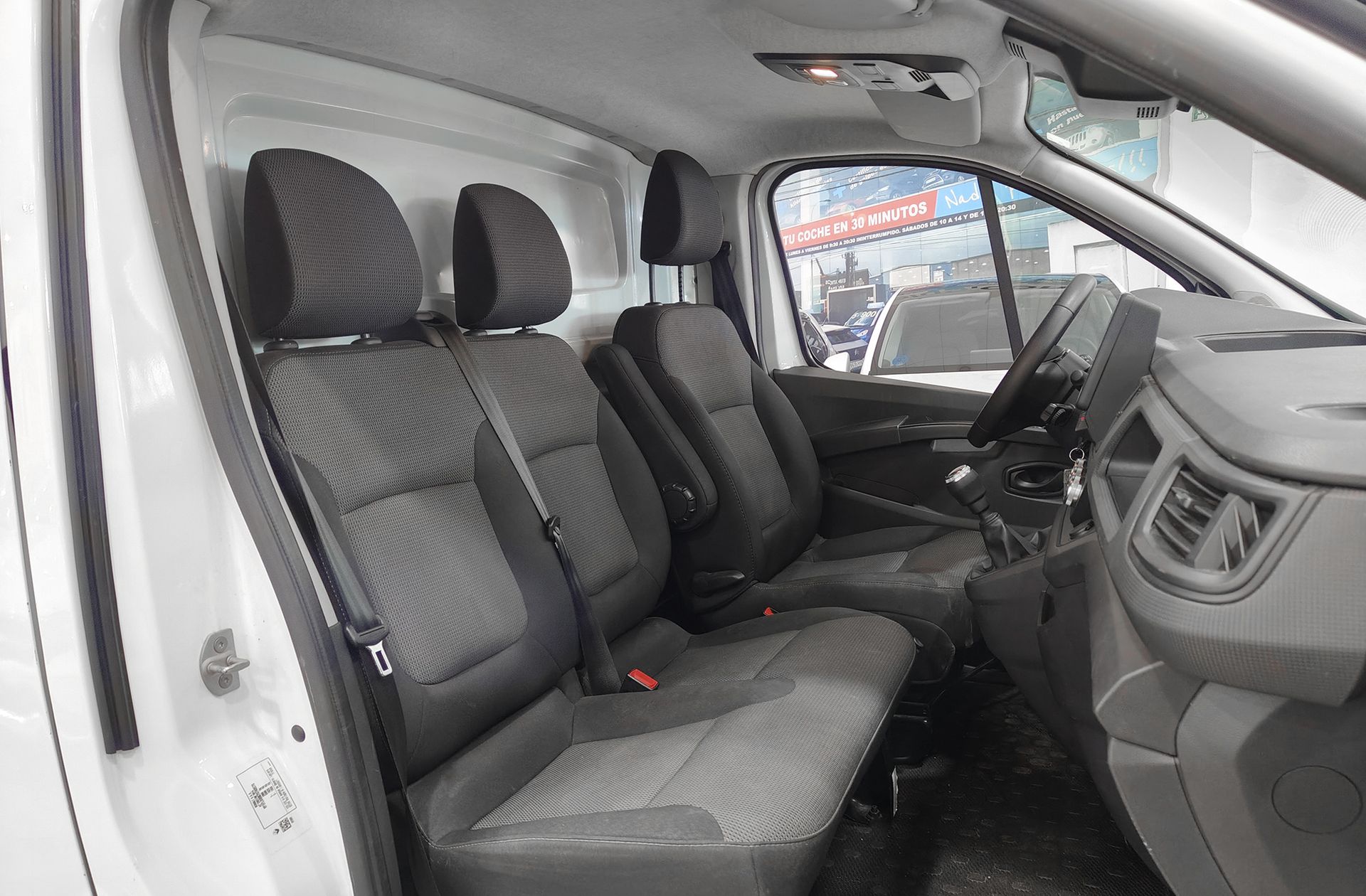Renault Trafic Furgon L1H1 Blue dCi - foto 17