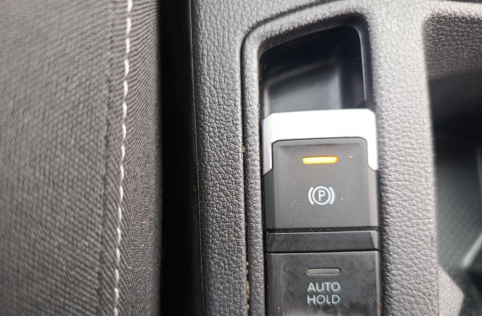Volkswagen T-Roc Life 1.0 TSI - foto 34