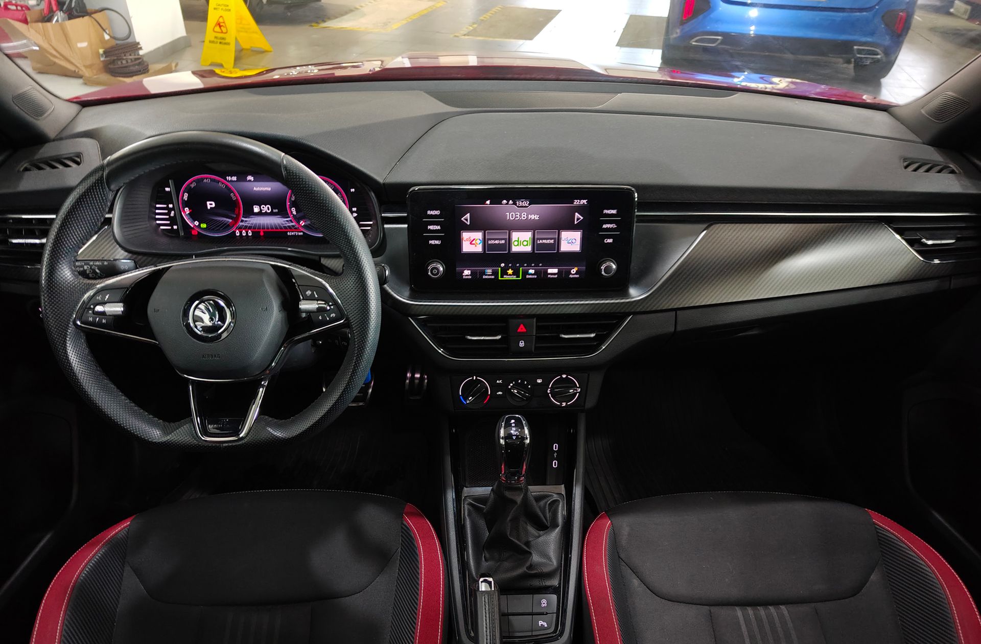 Škoda Kamiq 1.0 TSI Montecarlo DSG - foto 8