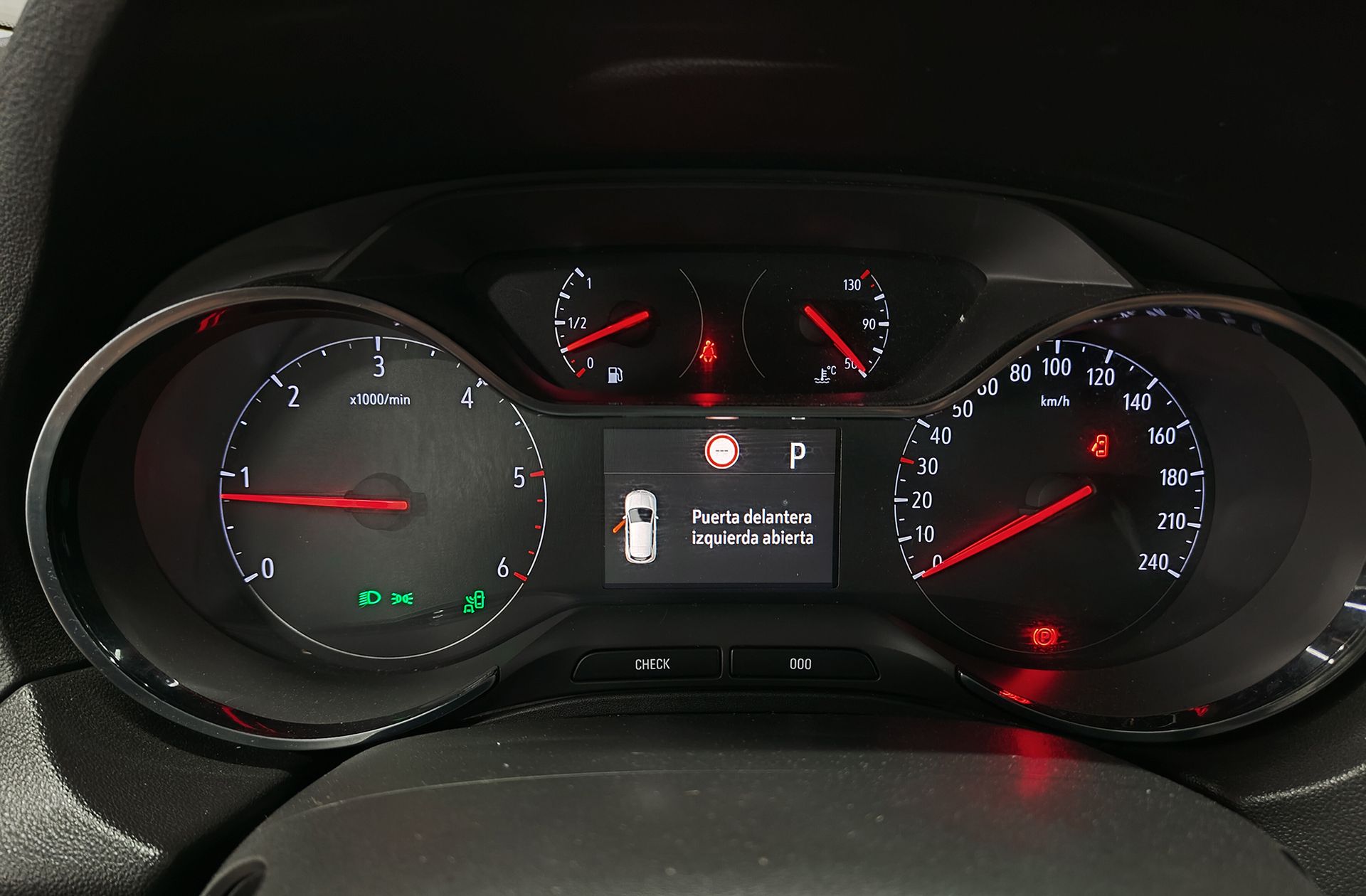 Opel Grandland 1.6 CDTi Excellence - foto 26