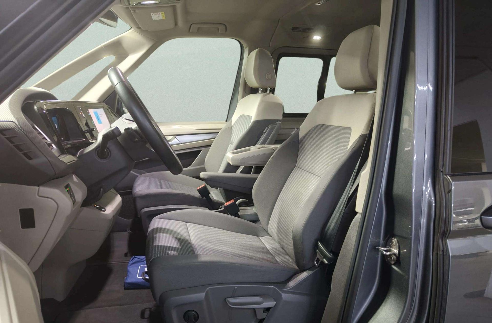 Volkswagen Multivan 1.4 TSI PHEV Batalla Corta DSG 7 plazas - foto 14