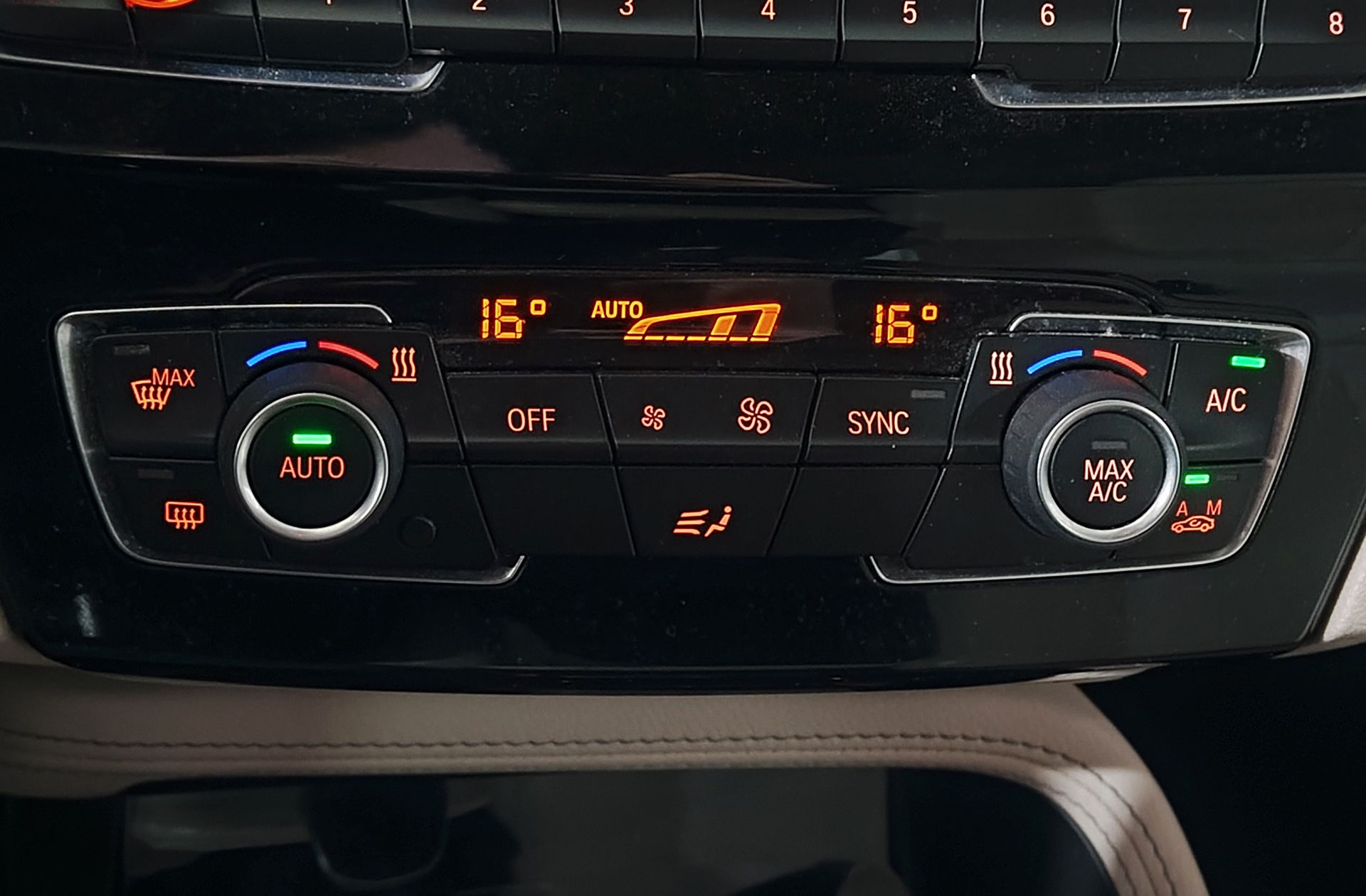 BMW X1 sDrive18i - foto 36