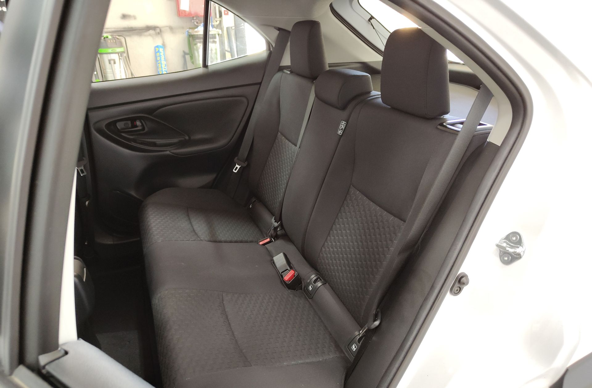 Toyota Yaris Cross 120H Business Plus - foto 11