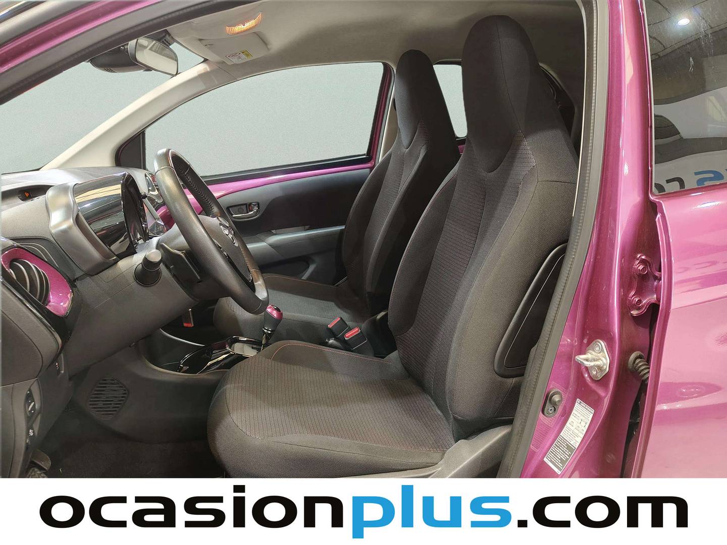 Foto asientos delanteros Toyota Aygo Toyota Aygo 1.0 70 x-cite (72 CV)