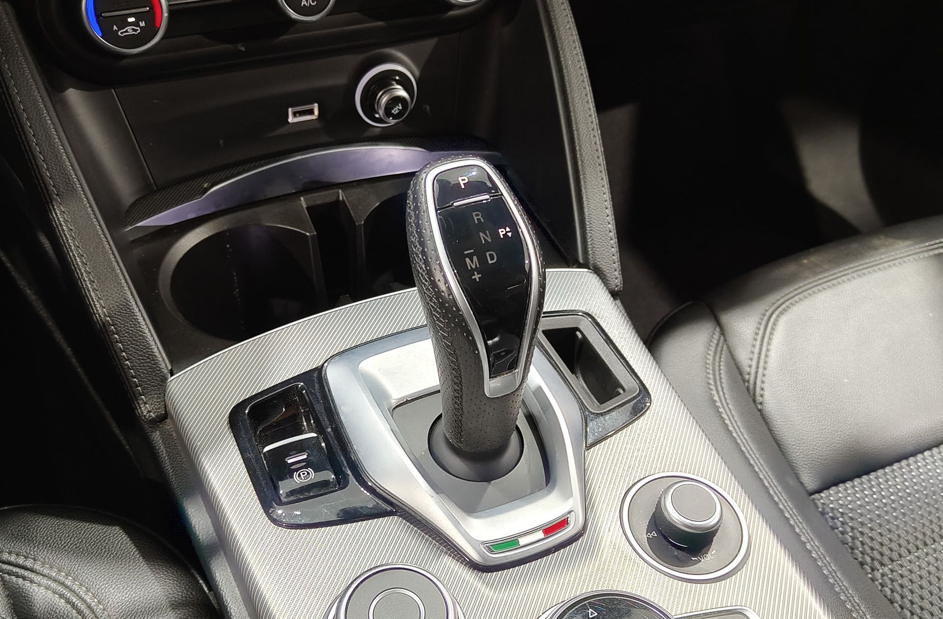 Alfa Romeo Stelvio 2.2 Diesel Sprint RWD - foto 5