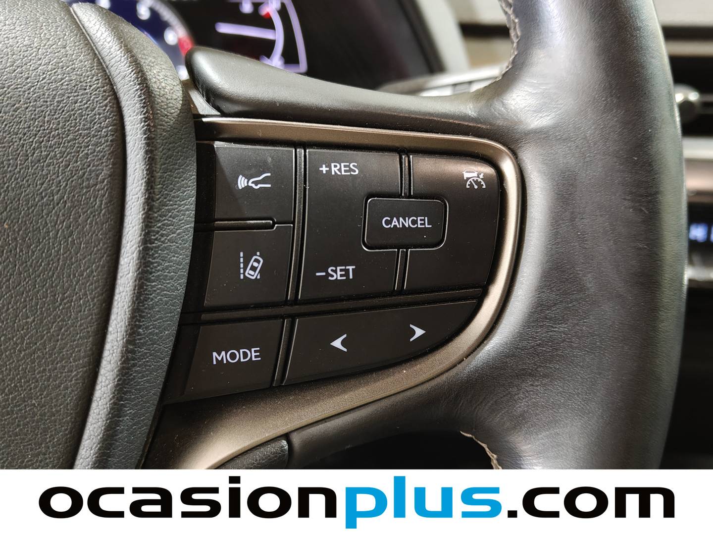 Foto Lexus UX Lexus UX 250h Business 2WD (184 CV)