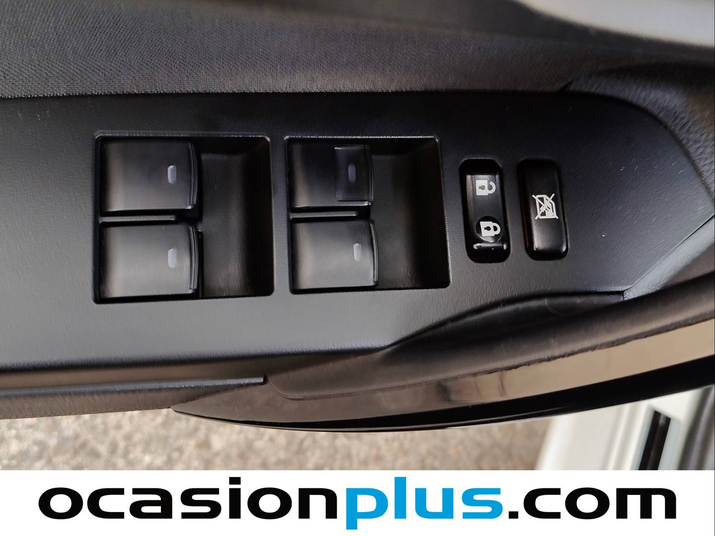 Toyota Auris Toyota Auris 140H Hybrid Feel! (136 CV) de segunda mano