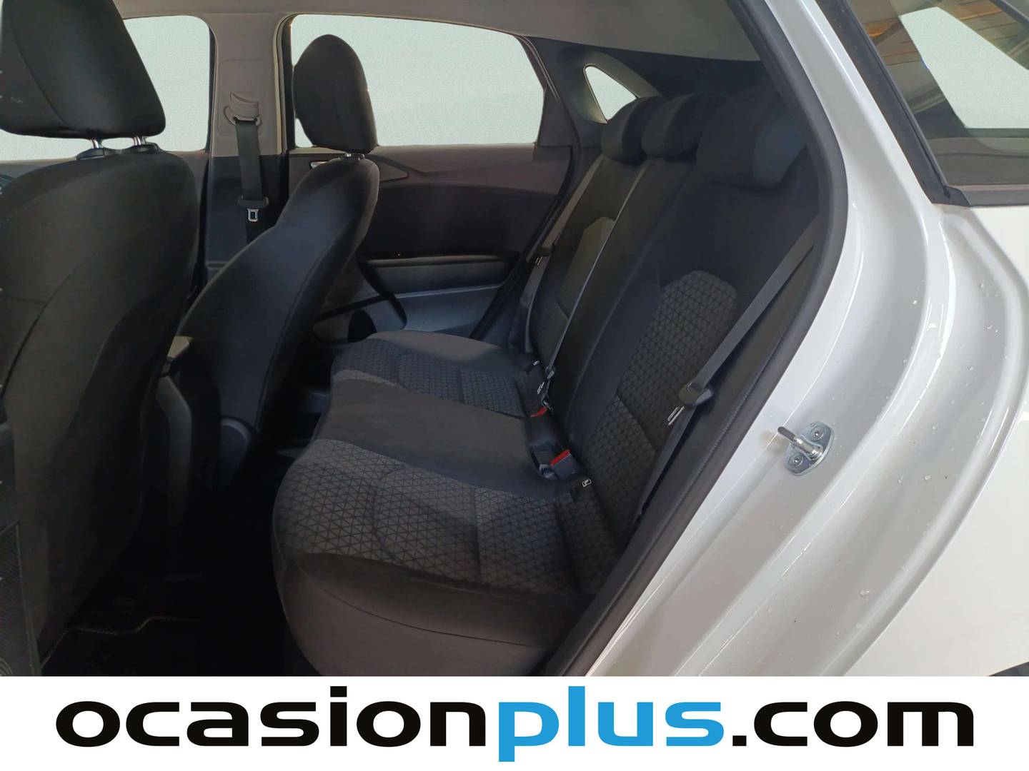 Foto asientos traseros KIA Ceed KIA Ceed 1.0 T-GDi Concept (100 CV)