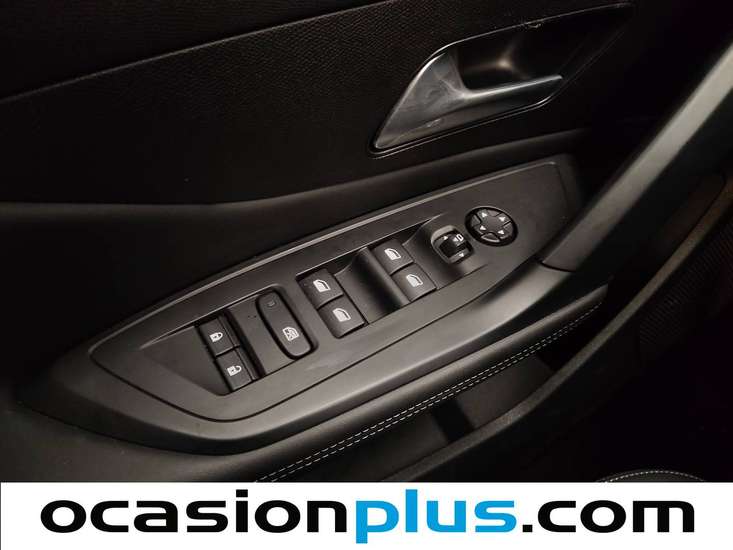 Foto Peugeot 408 Peugeot 408 Allure PHEV 180 e-EAT8 (181 CV)