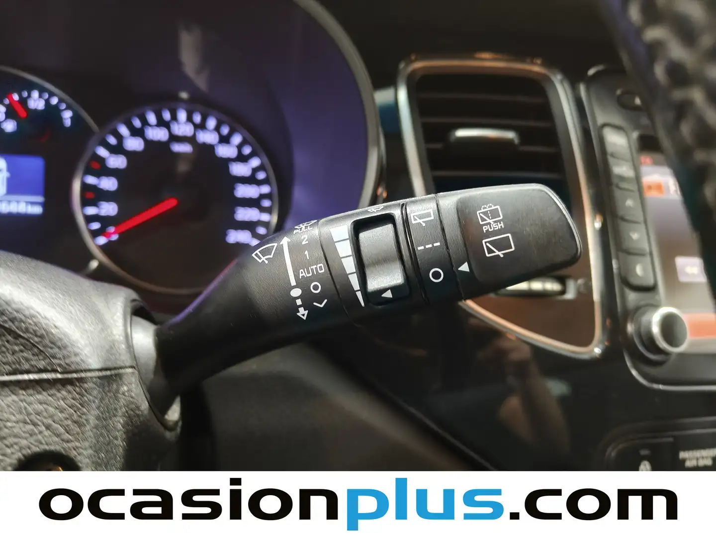 Foto KIA Carens Kia Carens 1.7 CRDi VGT UEFA Euro2016 Eco-Dynamic (115 CV) 7 Plazas