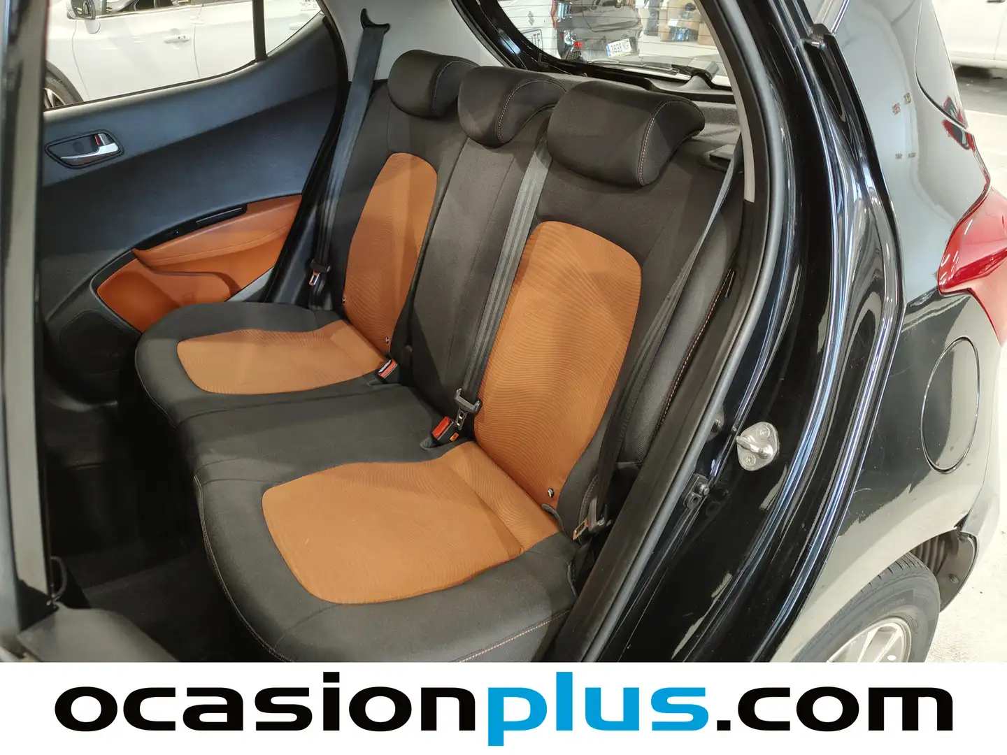 Foto Hyundai i10 Hyundai i10 1.2 Style Orange (87 CV)