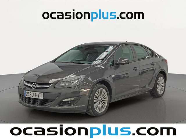 Opel Astra 1.4 Turbo Sedan Selective (140 CV) de segunda mano