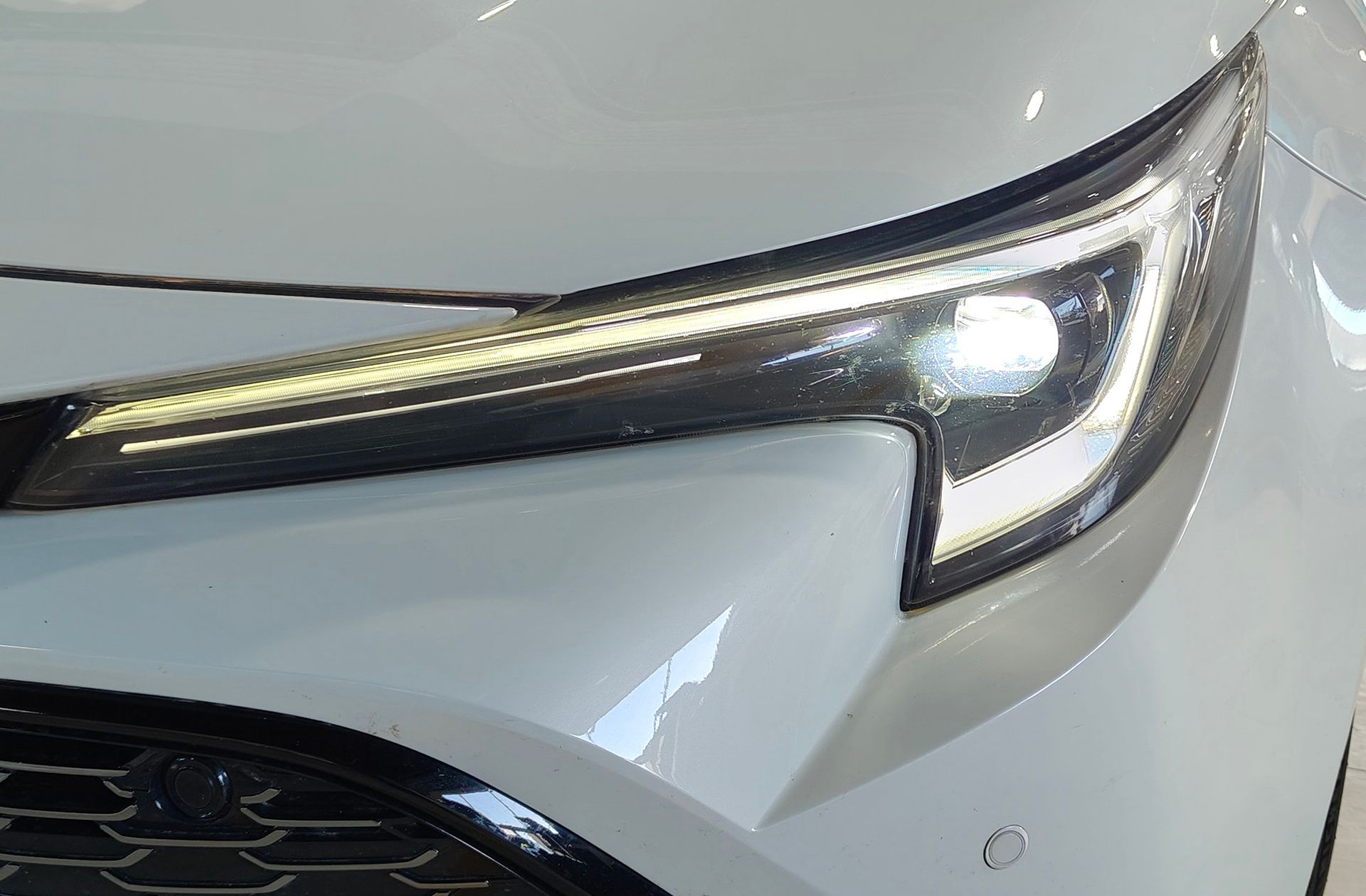 Toyota Corolla 200H GR-Sport - foto 15