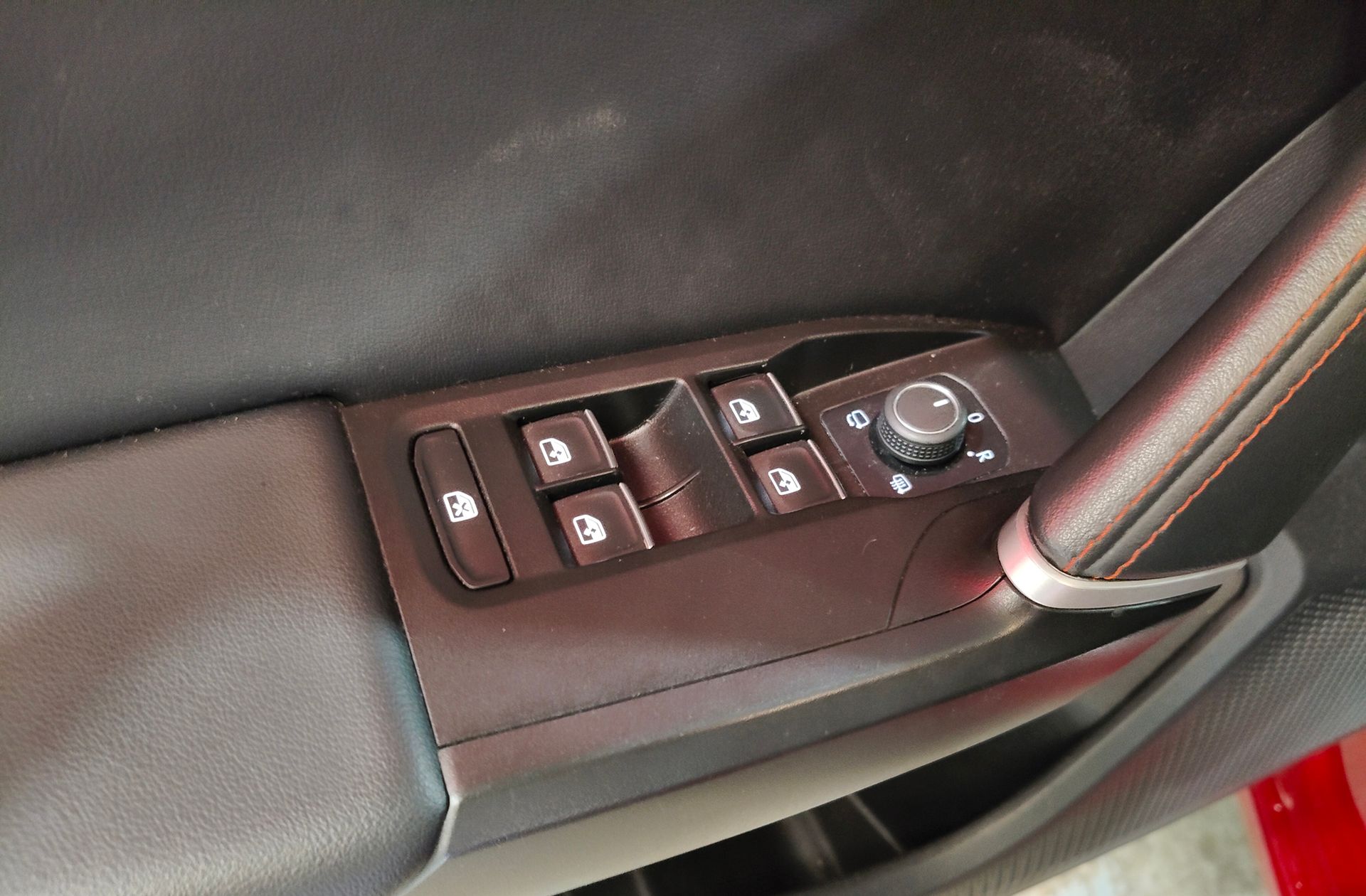 SEAT León 1.5 TSI FR XL - foto 38
