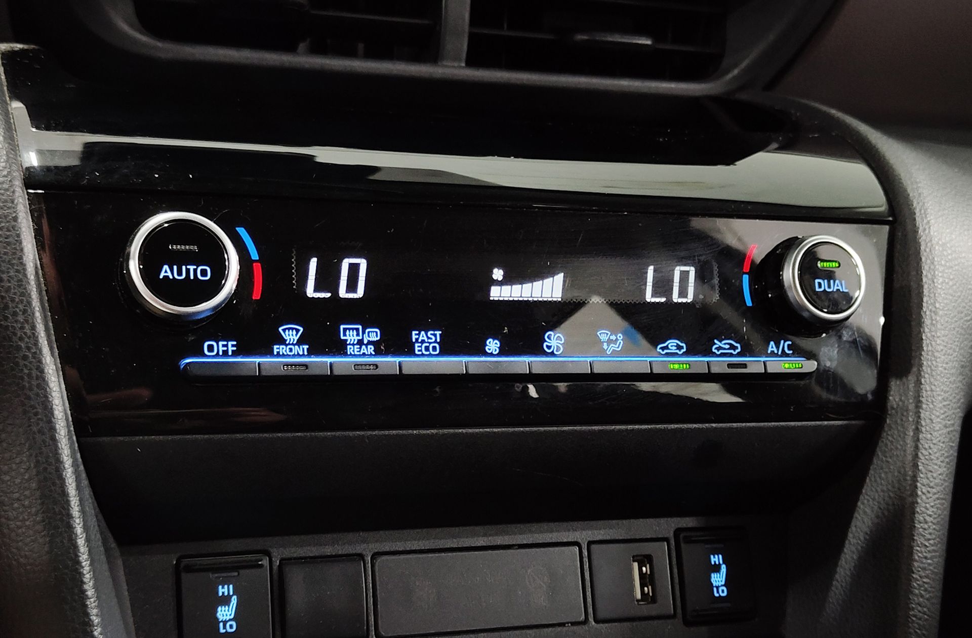 Toyota Yaris Cross 120H Style - foto 40