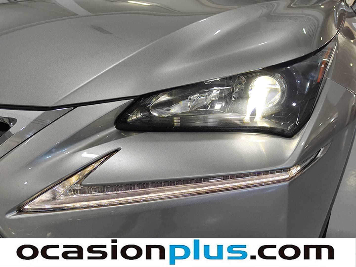 Foto Lexus NX Lexus NX Executive 4WD + Navibox (197 CV)