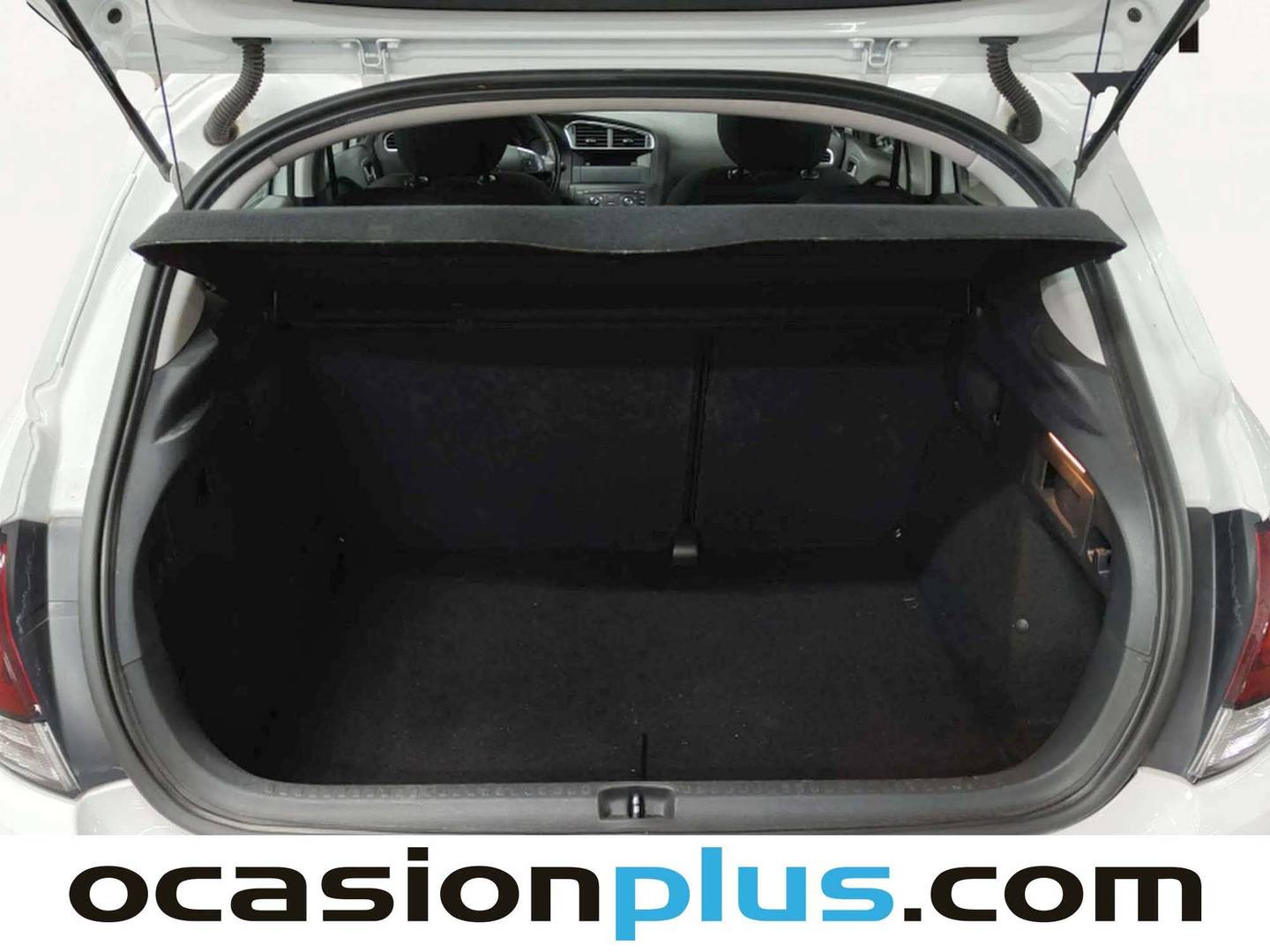 Fotos maletero Citroën C4 Citroen C4 PureTech 110 Live Edition (110 CV)